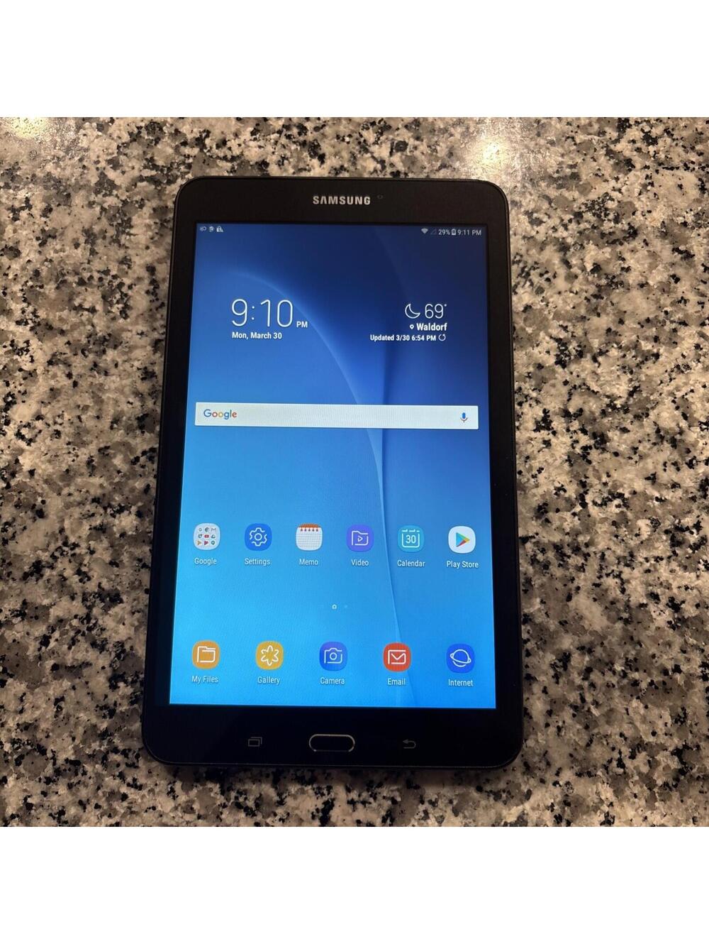 Samsung Galaxy Tab E SM-T377P 8.0" 16GB Android Tablet Wi-Fi + Cellular